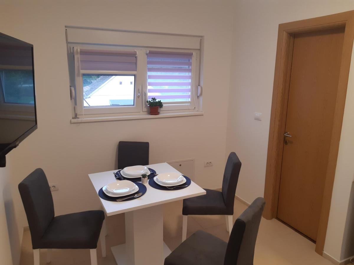 Lux Snezana Vrdnik Exterior foto